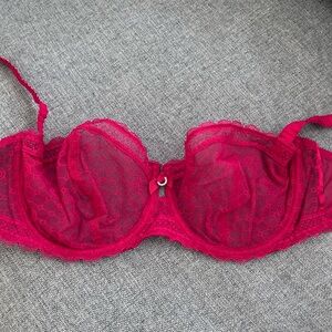 NWOT Vintage Chantelle Red Elegant Unlined Lace Bra